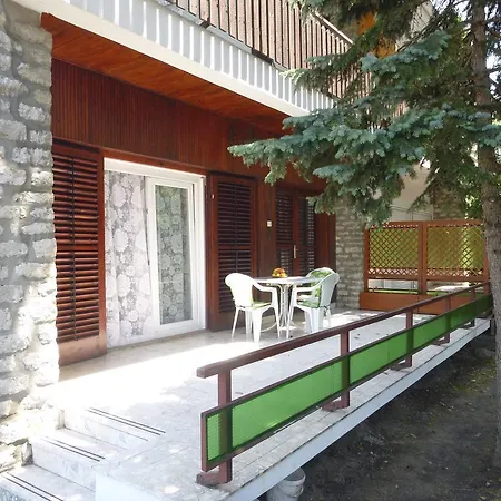 Oleander House דירה *